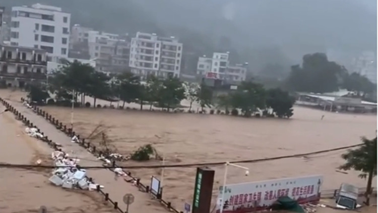 茂名電白羅坑水庫、高州水庫石骨庫區(qū)20日先後泄洪