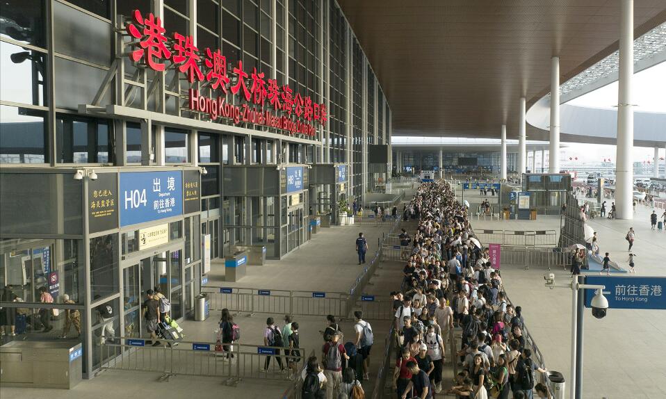 港珠澳大橋開(kāi)通5年出入人數(shù)達(dá)3600萬(wàn)人次 車(chē)輛750萬(wàn)輛次