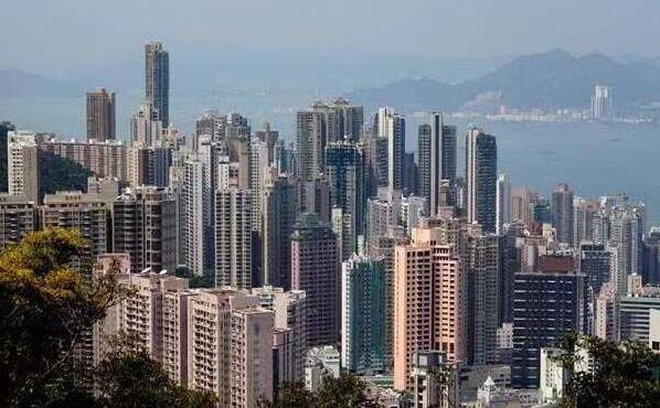 【港樓】仲量聯(lián)行：上半年豪宅升幅於第三季全數(shù)抵消 減辣難阻豪宅價格下跌