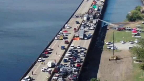 美國(guó)路易斯安那州158輛車連環(huán)撞 7死25傷