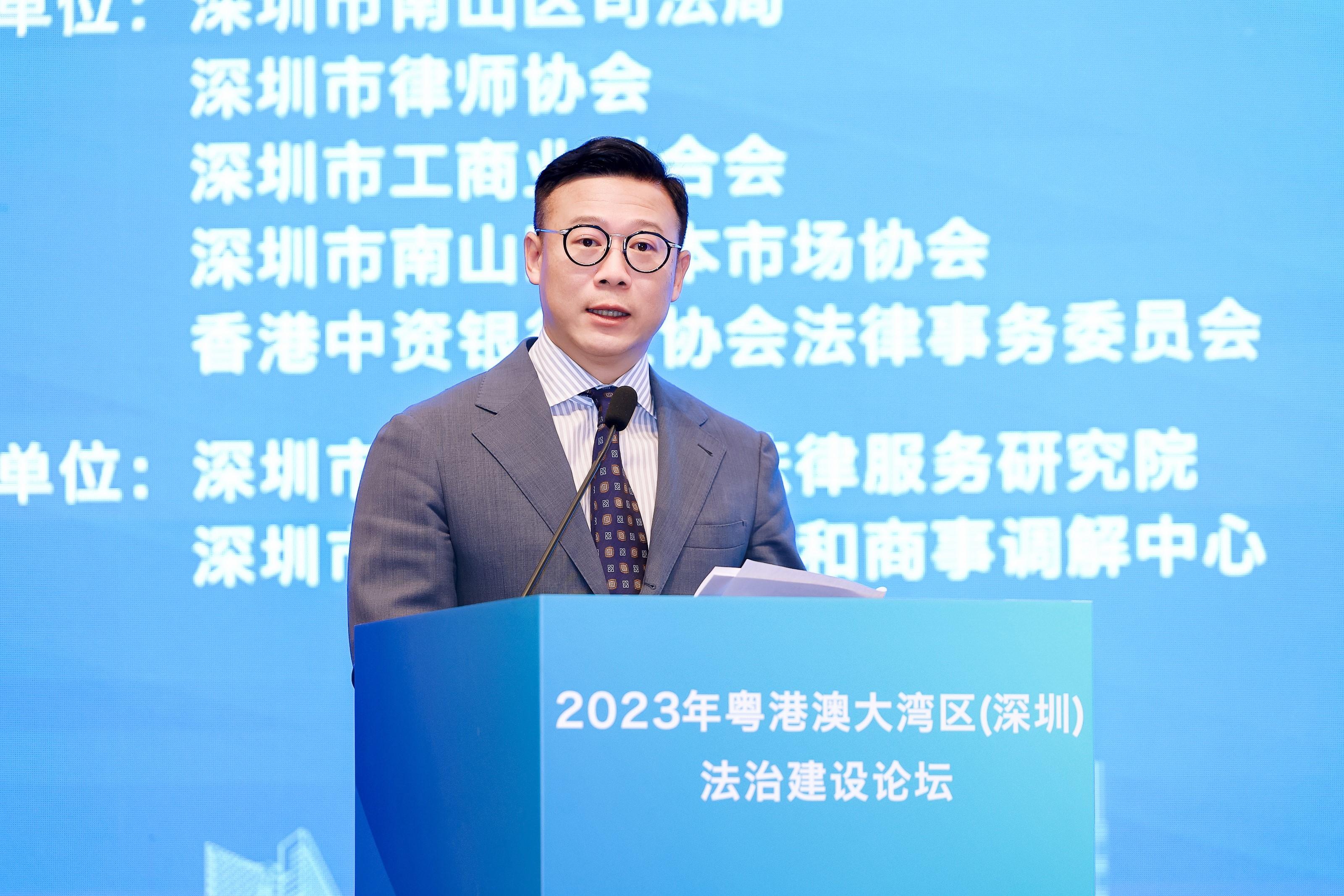 張國(guó)鈞：促進(jìn)跨境法律服務(wù)「軟聯(lián)通」 為灣區(qū)提供完善法治保障