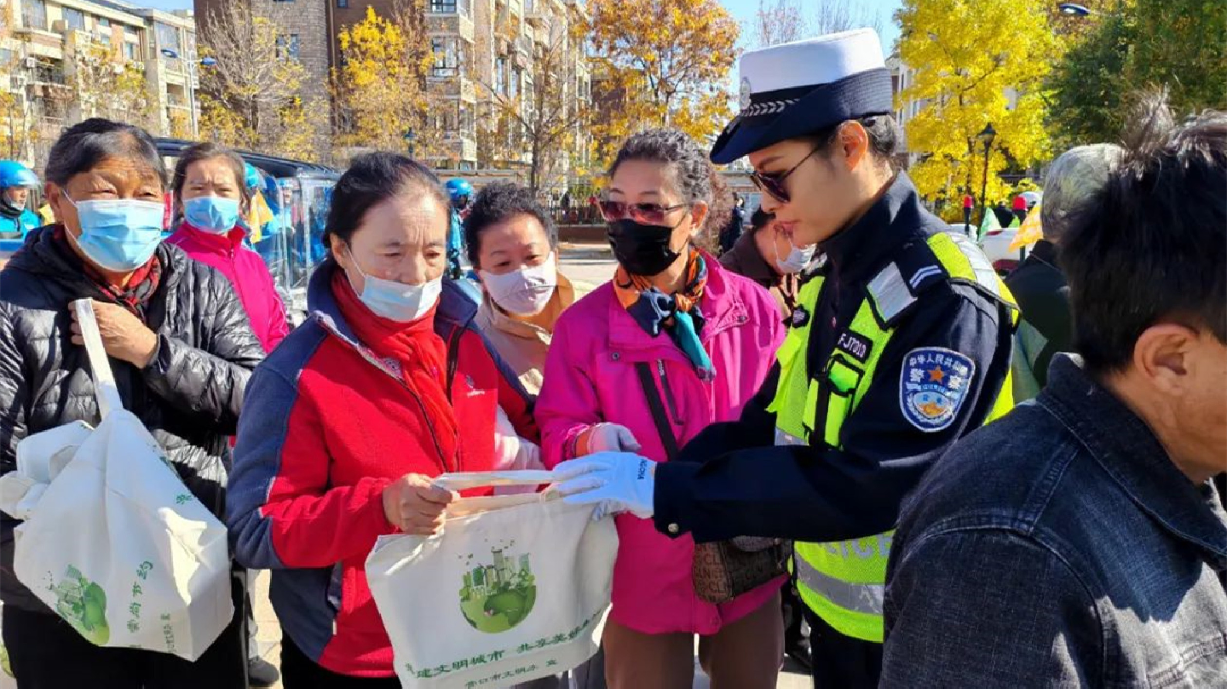 營口市3個(gè)村獲評2022年度遼寧省「文明交通示範(fàn)村」