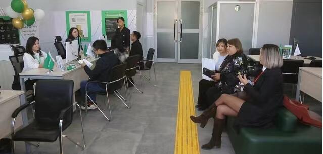 新疆·大灣區(qū)會(huì)客廳 | 國(guó)家賦能霍爾果斯建設(shè)跨境經(jīng)貿(mào)投資合作新樣板