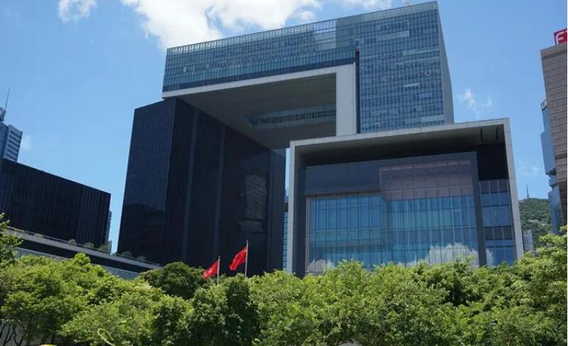 國(guó)務(wù)院港澳辦發(fā)言人：美政客叫囂制裁香港特區(qū)政府官員和司法人員只能是搬起石頭砸自己的腳