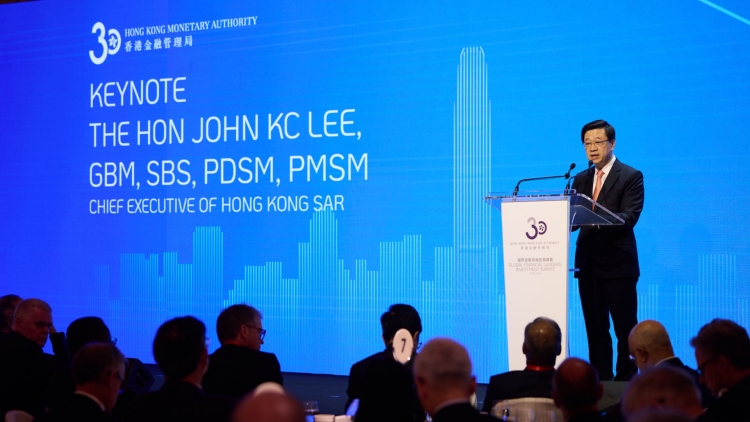 李家超：香港難免受全球經(jīng)濟逆風(fēng)影響 但仍是世界最具競爭力城市之一