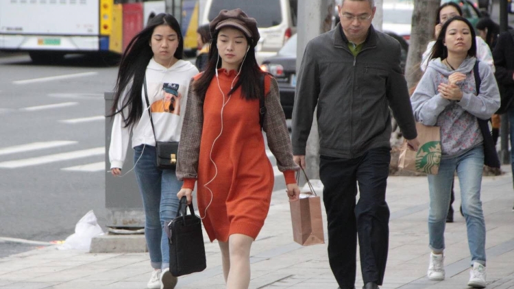 及時(shí)添衣！廣東頻繁氣溫下降 最低氣溫將出現(xiàn)在明日早晨