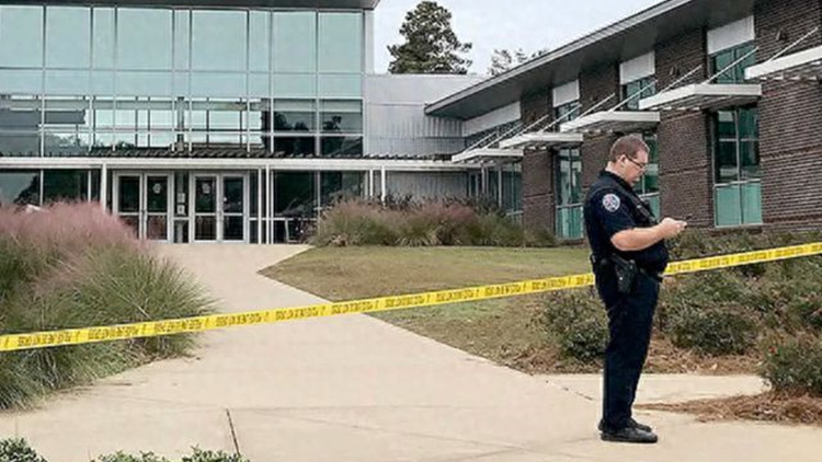 美國路易斯安那理工大學發(fā)生持刀行兇事件 致4人受傷