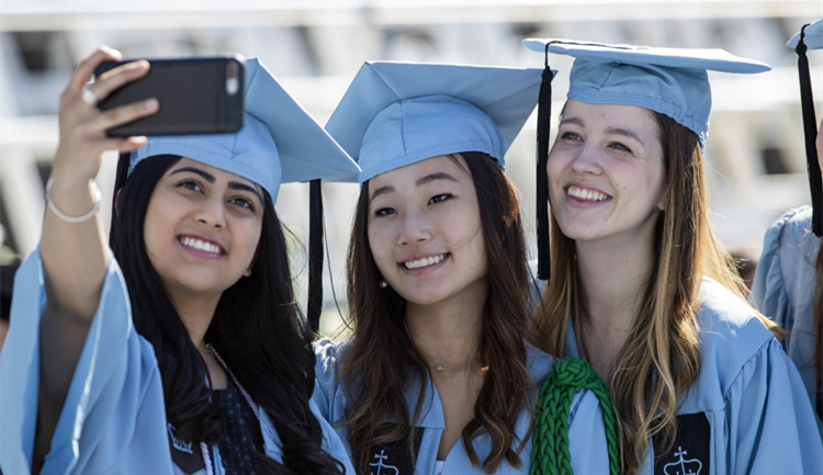 美國際學(xué)生去年達(dá)105萬  印度學(xué)生大增3成 中國學(xué)生仍最多