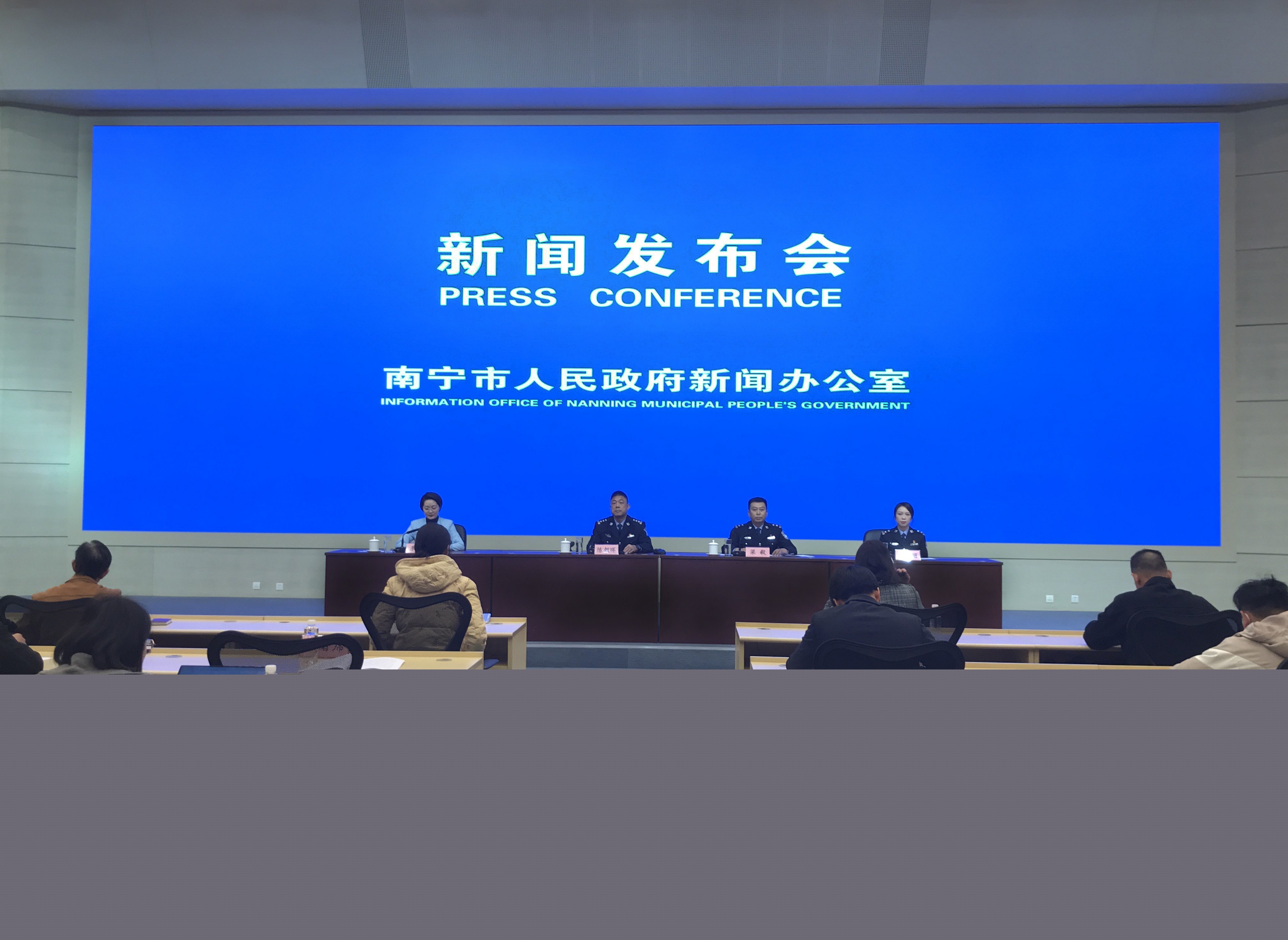 桂南寧公安出入境管理部門深化機制創(chuàng)新 促管理服務(wù)水平提升