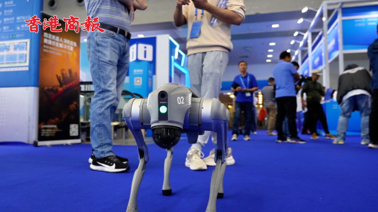 有片｜高交會即時睇！ 四足機械人「顯眼包」亮相