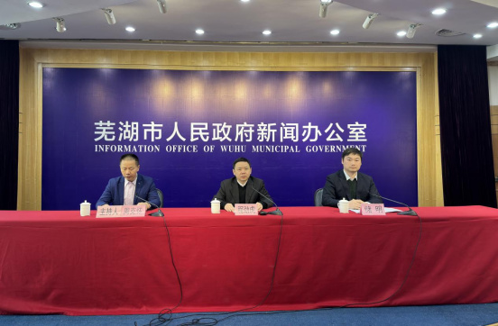 不動(dòng)產(chǎn)登記便民利企 「帶押過(guò)戶(hù)」榮膺「十佳案例」