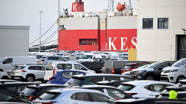 瑞典碼頭工會(huì)抗?fàn)幧?要求特斯拉遵守當(dāng)?shù)貏诠し? title=