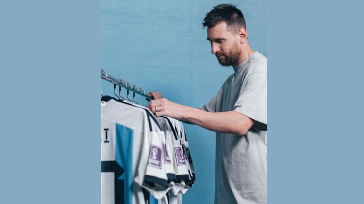 美斯卡塔爾世界盃球衣將被拍賣(mài) 估價(jià)超千萬(wàn)美元