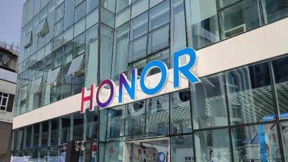 榮耀董事長換帥！闢謠「借殼上市」 將通過IPO上市