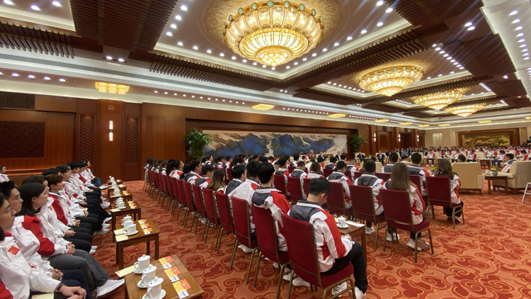 丁薛祥會見香港青年代表 港澳青年看祖國訪京團(tuán)圓滿結(jié)束