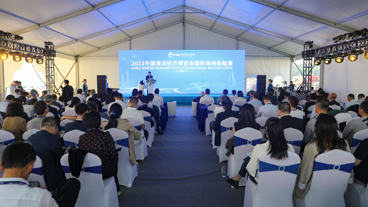 打造「親?！贵w驗(yàn) 海博會國際休閒船艇展在深圳機(jī)場碼頭開幕