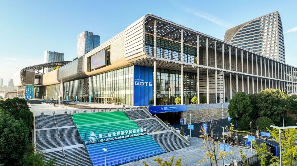 數(shù)貿(mào)會開幕 香港企業(yè)來杭推介