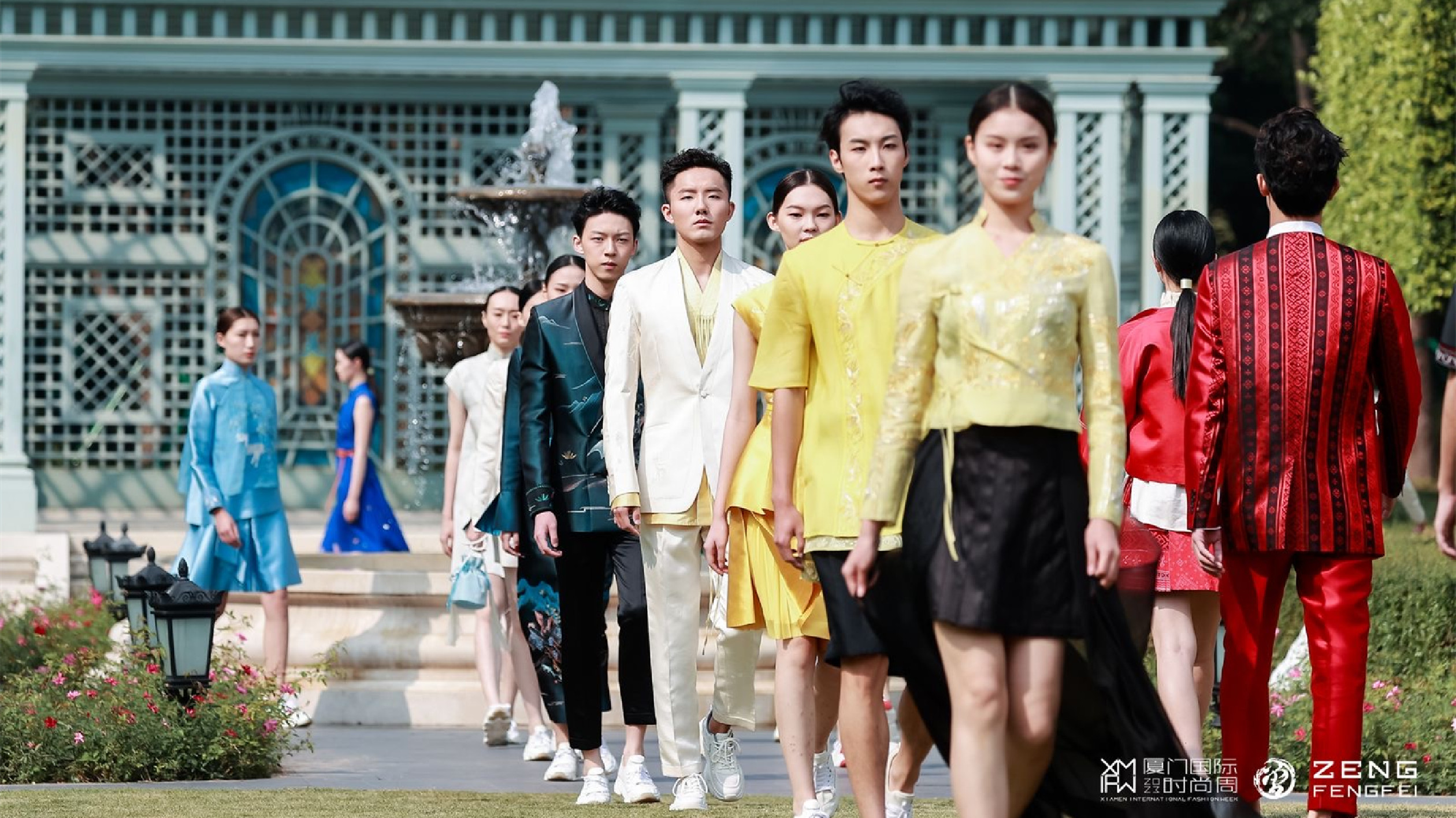 曾鳳飛2024華服發(fā)布會(huì)在廈門舉行