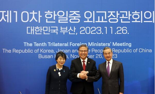 特稿：中日韓外長會釋出強烈合作信號