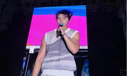 燃爆全場(chǎng)！第二屆廣州花都時(shí)尚節(jié)聯(lián)手芒果音樂會(huì)上演「音樂」與「時(shí)尚」的盛宴