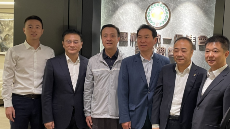 香港統(tǒng)促總會與四川統(tǒng)戰(zhàn)部長趙俊民一行交流