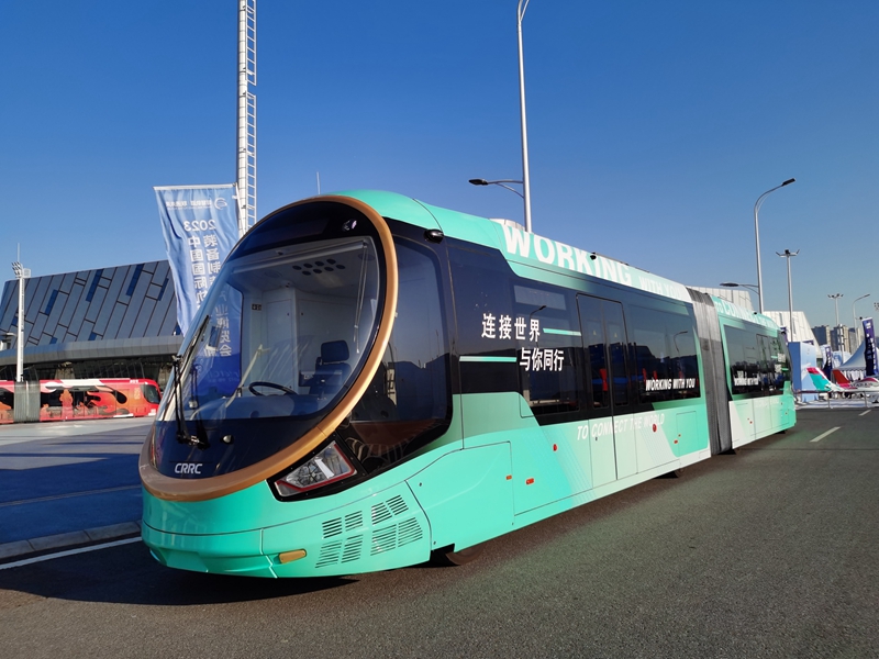 湘品湘造 閃耀世界| 新一代超級(jí)虛擬軌道列車(chē)（SRT）首次亮相引發(fā)關(guān)注