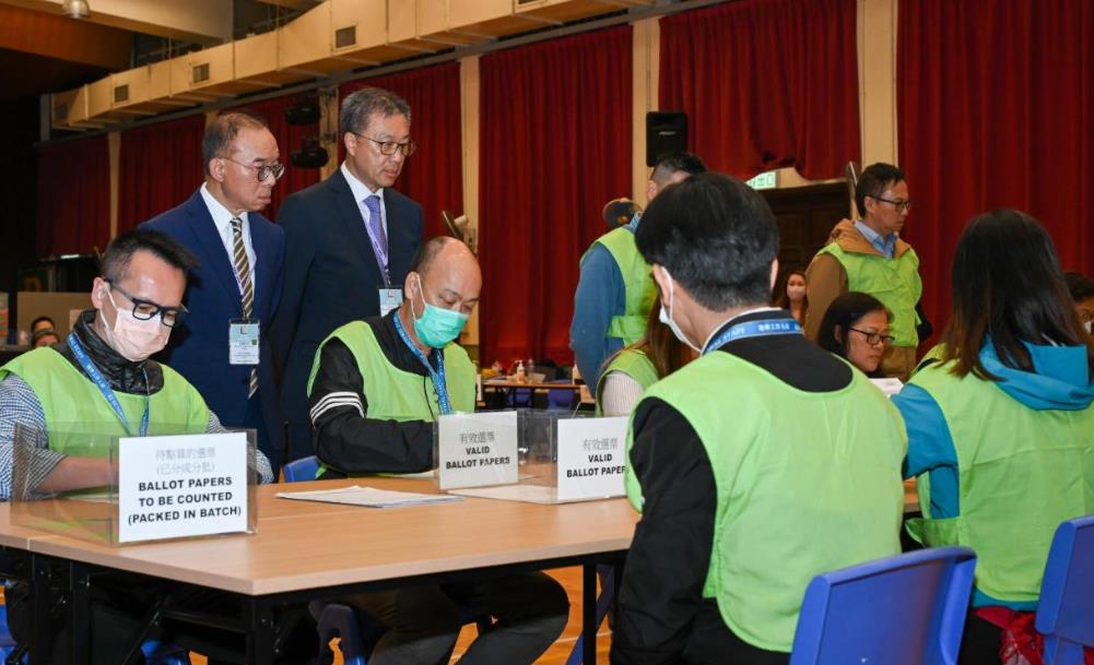 選管會：選民名冊系統(tǒng)故障未影響選舉 將調(diào)查事故並全面檢討