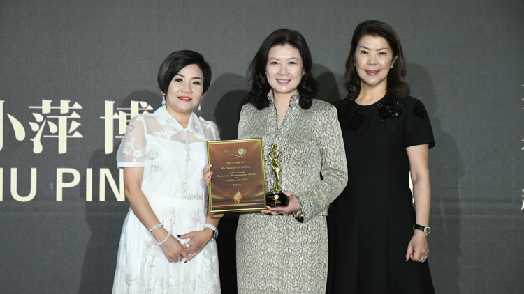 2023傑出商界女領(lǐng)袖獲獎(jiǎng)感言丨英藝國際教育機(jī)構(gòu)董事長兼校監(jiān)李小萍