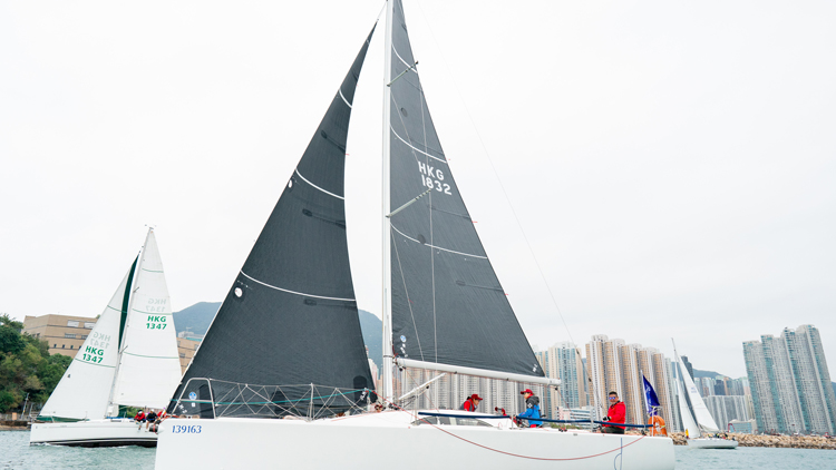 近400帆手參戰(zhàn) 母校盃帆船賽圓滿結(jié)束