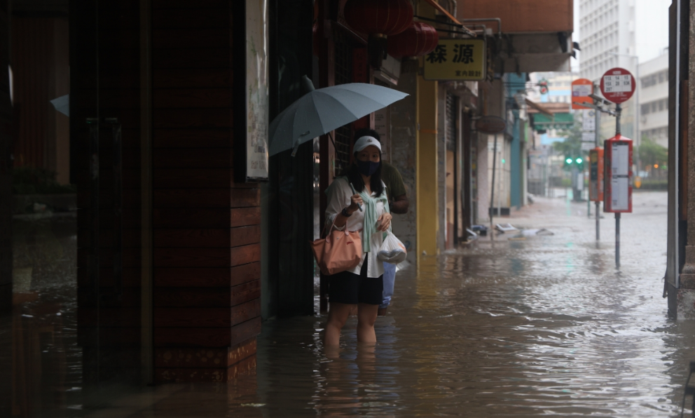 渠務(wù)署署長：檢視「200年一遇」防洪標(biāo)準(zhǔn)是否合用 料明年底完成