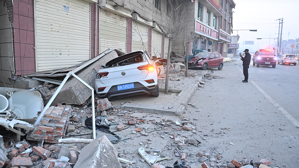 李家超：沉痛哀悼甘肅地震遇難同胞
