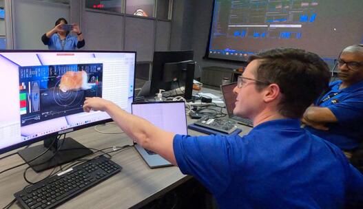 NASA首從深太空傳回高清影片 貓追光點(diǎn)有含意