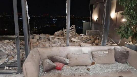 烏克蘭首都基輔遭無(wú)人機(jī)襲擊 住宅樓受損兩人受傷