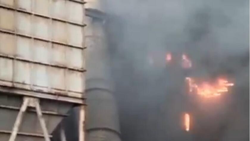 印尼一鋼鐵廠今日發(fā)生爆炸 已致13人死亡