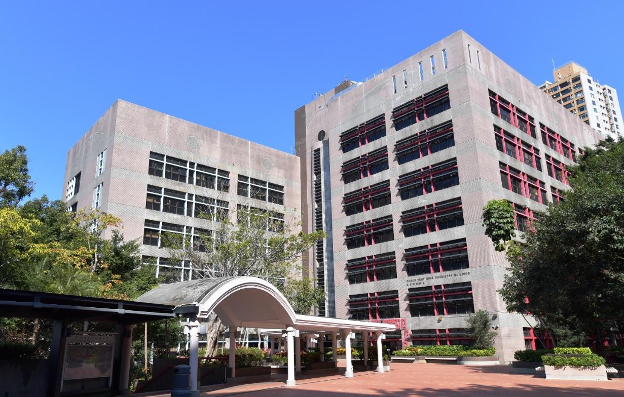 港大莊月明化學(xué)樓男子墮樓亡 現(xiàn)場(chǎng)檢獲遺書