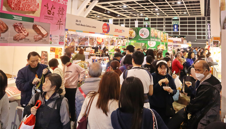  圖集 | 冬日美食節(jié)最後一天  市民大掃貨滿載而歸