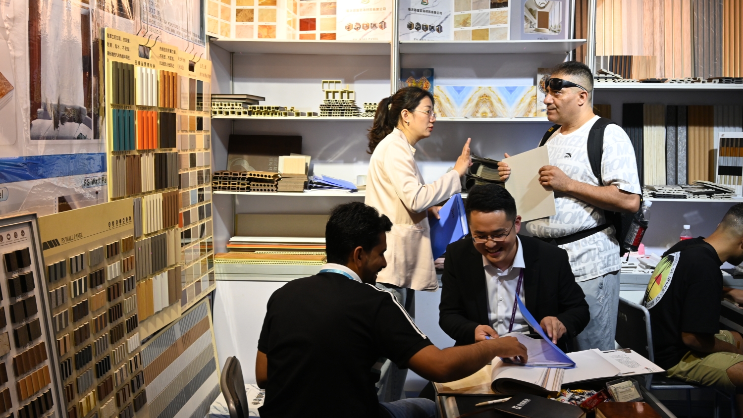 今年我國企業(yè)參加境外展覽次數(shù)和規(guī)模快速增長