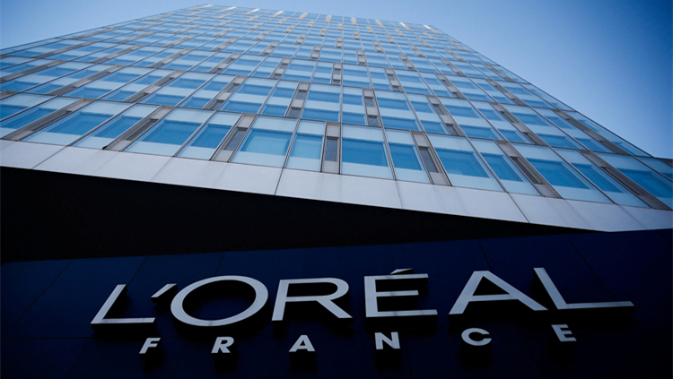 歐萊雅掌門(mén)人邁耶斯成為全球首位身家超1000億美元的女性