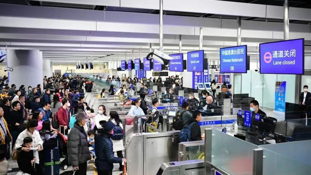 深圳邊檢總站：元旦假期深圳口岸預(yù)計(jì)日迎客超75萬(wàn)人次