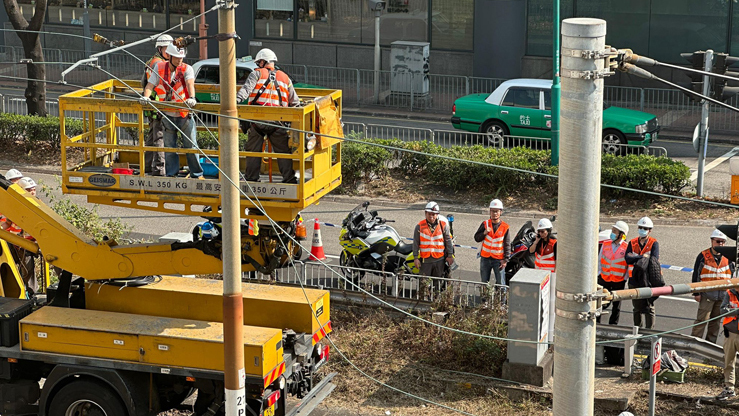 追蹤報道 | 屯門安定站架空電纜完成修復 輕鐵服務逐步回復正常