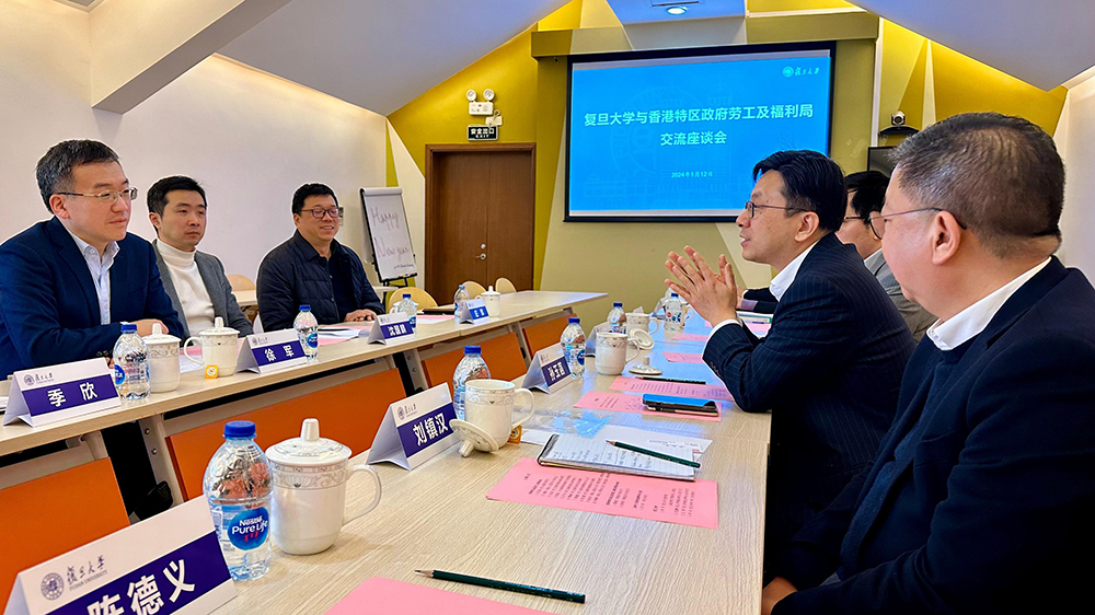 孫玉菡：約2000名復(fù)旦大學(xué)畢業(yè)生獲批高才通