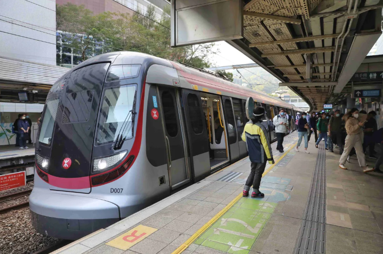 港鐵5線下周一起非繁忙時(shí)間每周增228班車