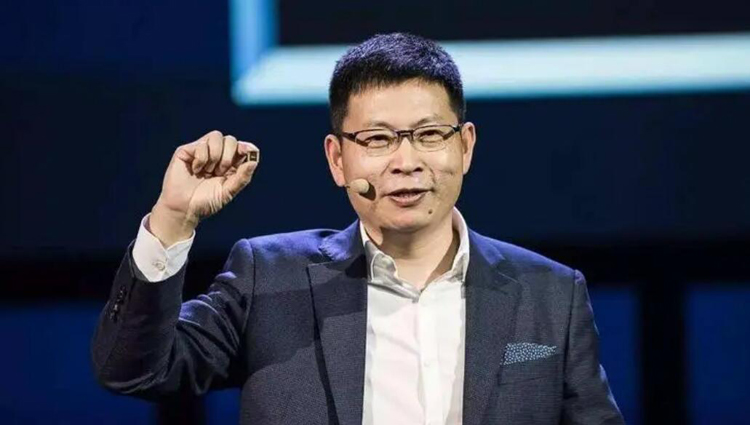 華為最新發(fā)布！余承東：鴻蒙生態(tài)設(shè)備已超8億臺(tái)