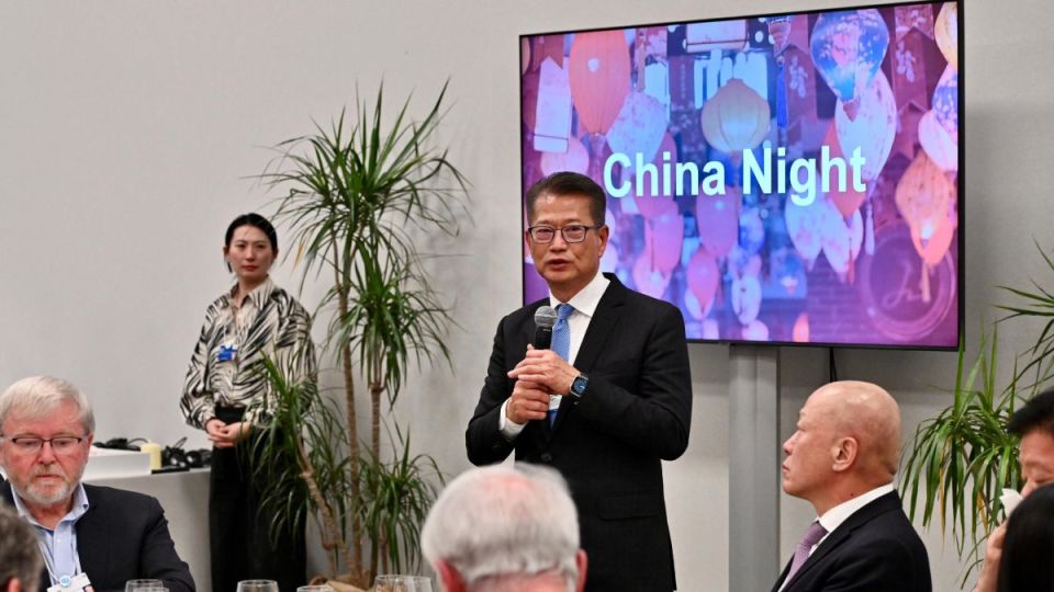 陳茂波：在瑞士與不同政商領(lǐng)袖會(huì)面 此行說(shuō)好香港故事亦擴(kuò)大「朋友圈」