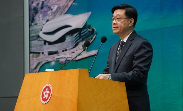 李家超：應(yīng)確?！痘痉ā返?3條立法具前瞻性