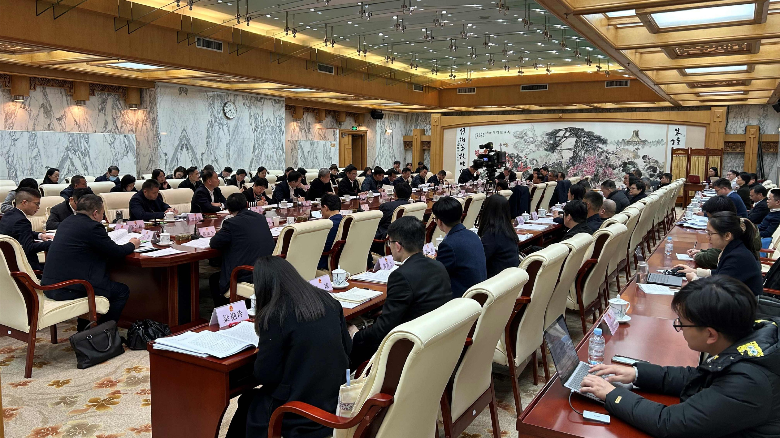 【廣西兩會(huì)】農(nóng)生文：南寧要加快建設(shè)面向東盟開(kāi)放合作的國(guó)際化大都市