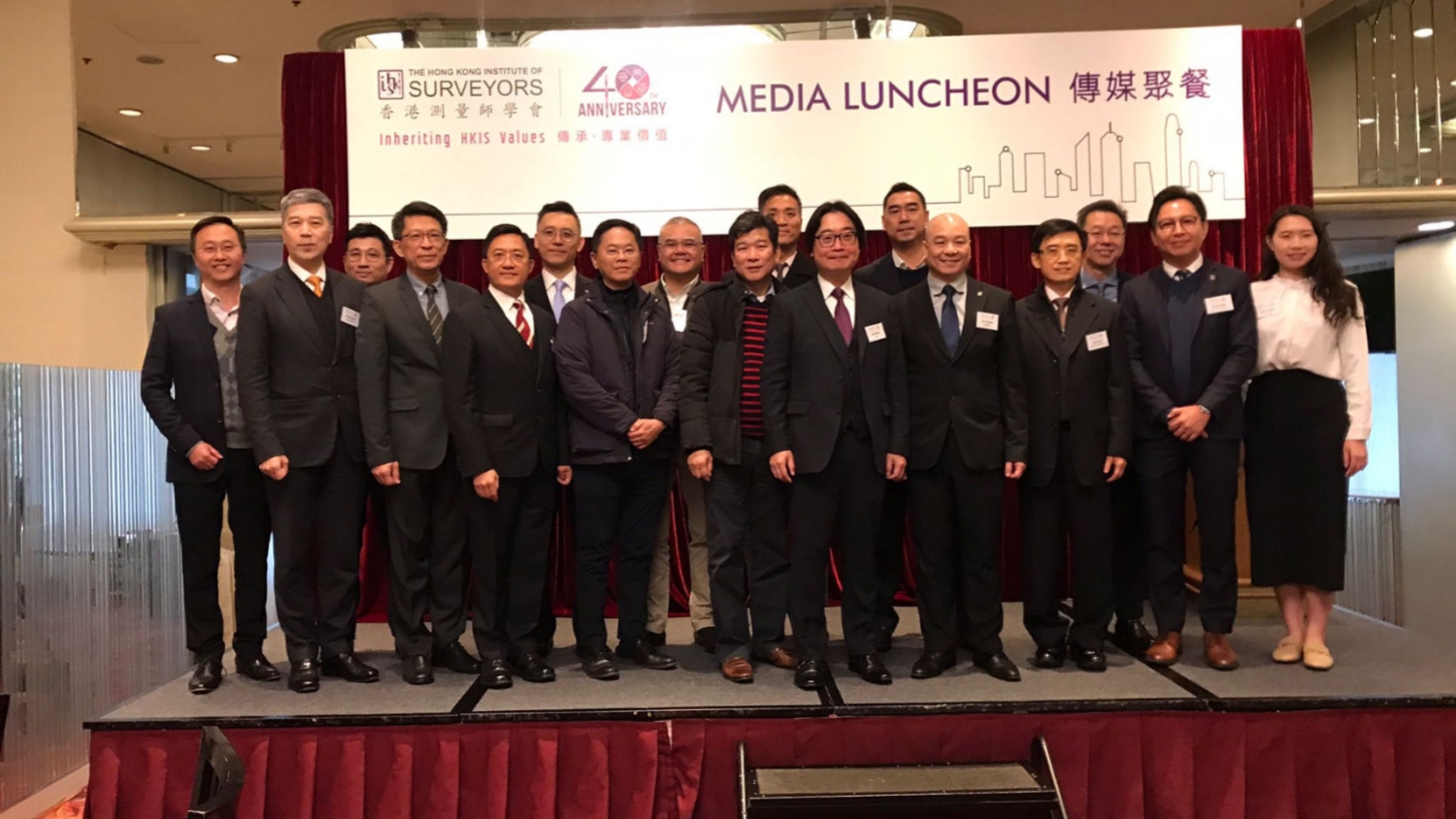 【港樓】測量師學(xué)會：縮短地皮發(fā)展時間 刺激地價