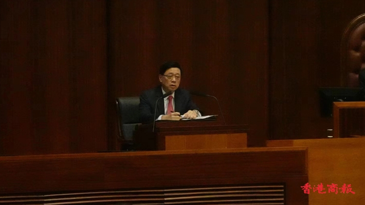 答問會｜李家超：推動盛事經(jīng)濟(jì)須多元化 場地方面香港要加把勁