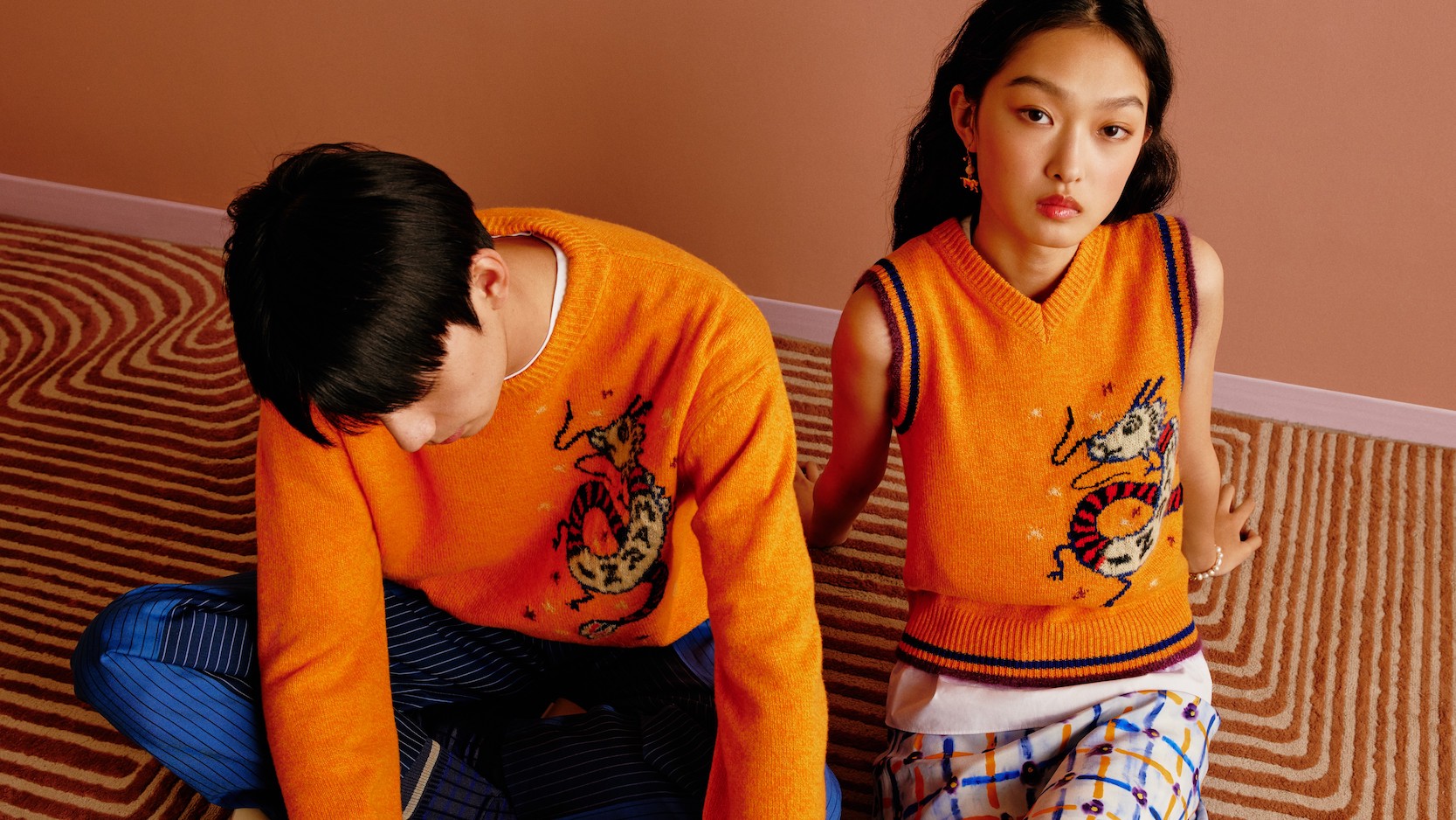 【時(shí)尚】色彩鮮明！休閒隨性風(fēng)的龍年限定服飾