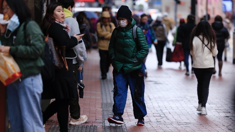 天文臺27日再發(fā)寒冷天氣警告 料28日天氣寒冷